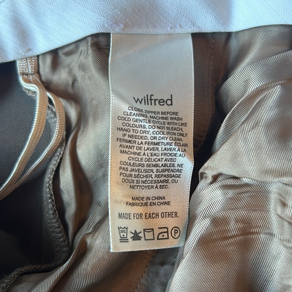 Aritzia effortless - Picture 9 of 10